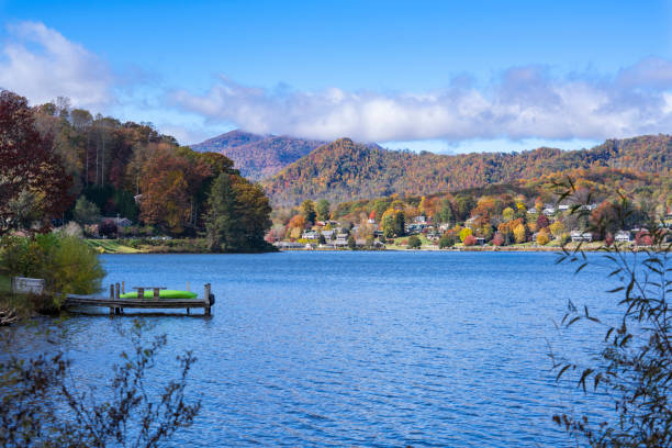 istock Lake Junaluska autumn scenery Blue Ridge Mountains.. 1351163161