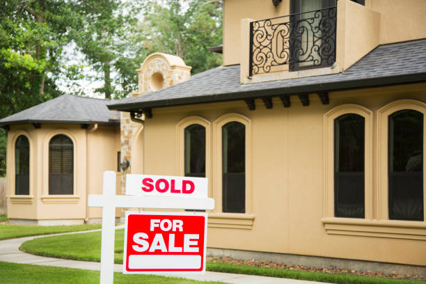 istock Lovely home listed for sale. 1351189316