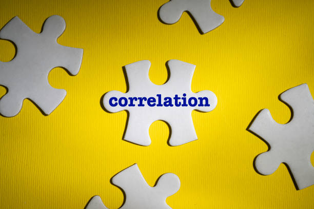 concepto de correlación - correlation fotografías e imágenes de stock