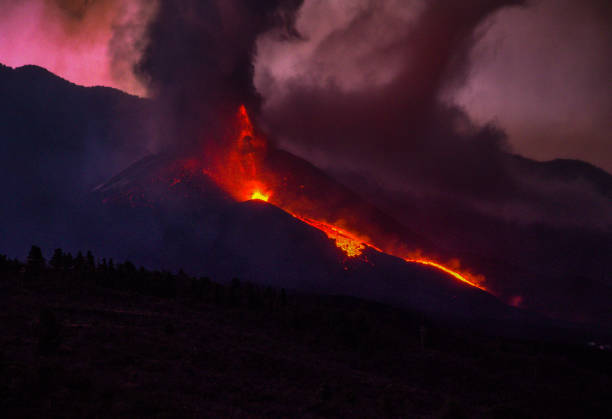 istock Volcano Eruption in Cumbre Vieja, La Palma 1351358713