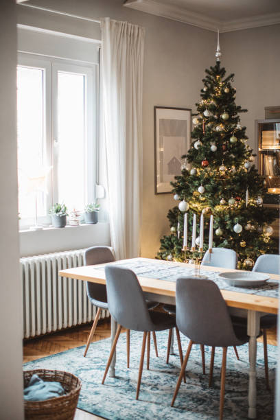 istock Christmas at home 1351473334