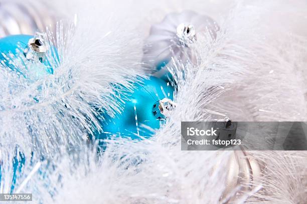 Decorações De Natal Azul E Prata - Fotografias de stock e mais imagens de Abstrato - Abstrato, Artigo de Decoração, Azul