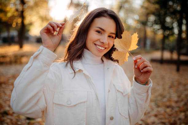istock Woman holds a sheet in her hand 1351494849