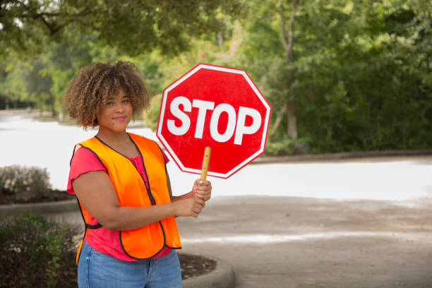 zurück zur schule - education sign school crossing sign crossing stock-fotos und bilder