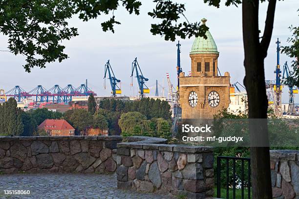 Vista Sobre O Porto De Hamburgo - Fotografias de stock e mais imagens de Alemanha - Alemanha, Ao Ar Livre, Cidade