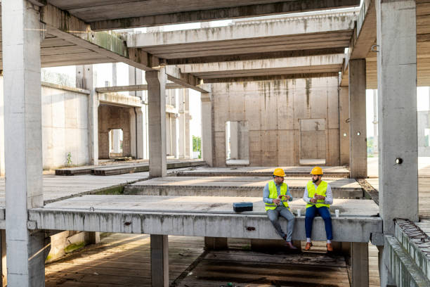 Civil engineers on a lunch break Civil engineers on a lunch break construction lunch break stock pictures, royalty-free photos & images