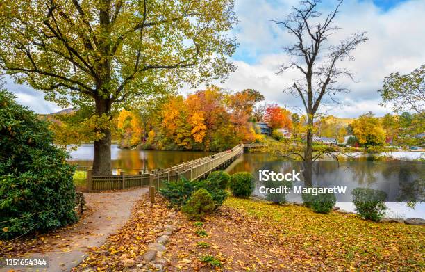 Beautiful Autumn Park By The Lake In Appalachian Mountains Stock Photo - Download Image Now