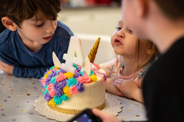 istock Girl's Birthday Party 1351666051