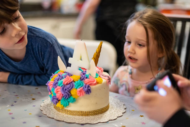istock Girl's Birthday Party 1351666054