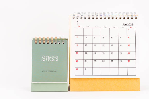 istock The January 2022 desk calendar 1351666256