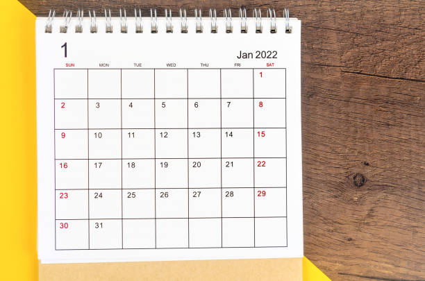 istock The January 2022 desk calendar 1351666269