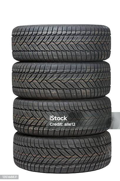 Tires Apilado Foto de stock y más banco de imágenes de Neumático - Neumático, Montón, Apilar