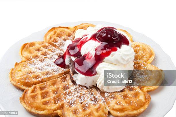 Waffle - Fotografias de stock e mais imagens de Waffle - Waffle, Batido - Modo de Preparação de Comida, Branco