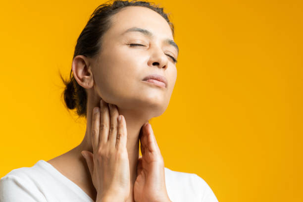 istock Throat Pain 1351719134