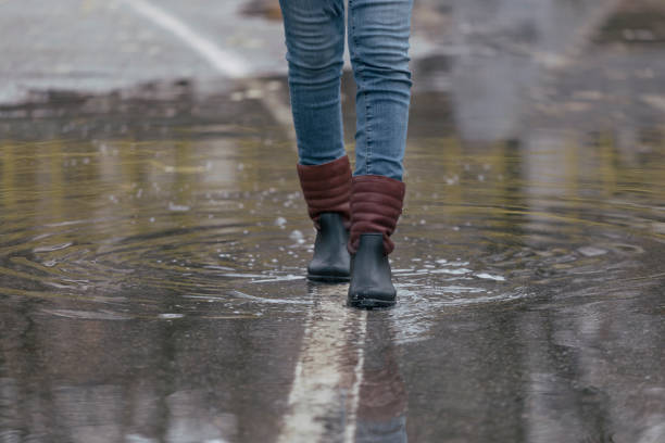 istock City in the Rain 1351731257