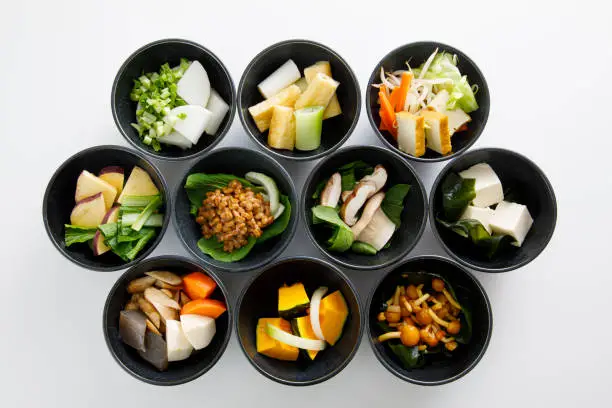 A vegan dish made by adding vegetables, tofu, or pumpkin to miso soup made from soybeans.