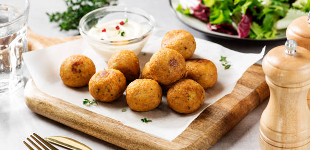 istock chickpeas falafel balls 1351804315