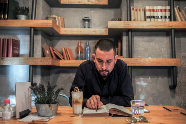 istock Autumn poetry at a coffee shop 1351870035