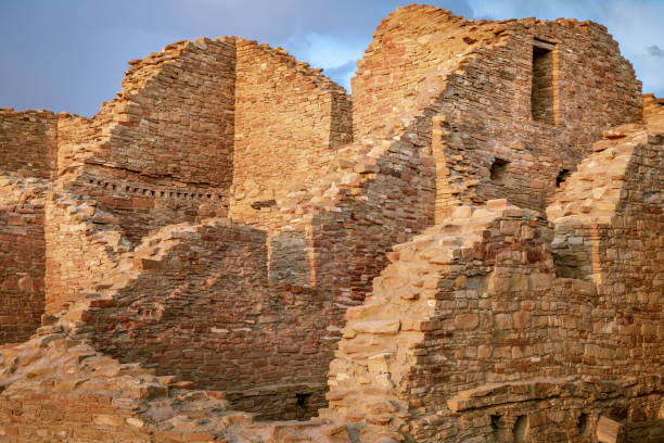 Ruins of Pueblo del Arroyo, Chaco Culture NHP Detail of Structure chaco culture national historic park stock pictures, royalty-free photos & images
