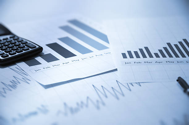 calcolatrice e grafici - finance stock market data diagram calculator foto e immagini stock