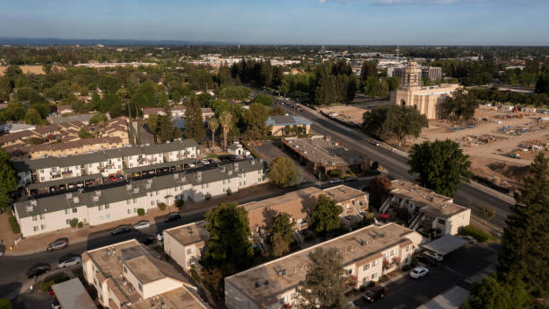 istock Yuba City, California 1351990220