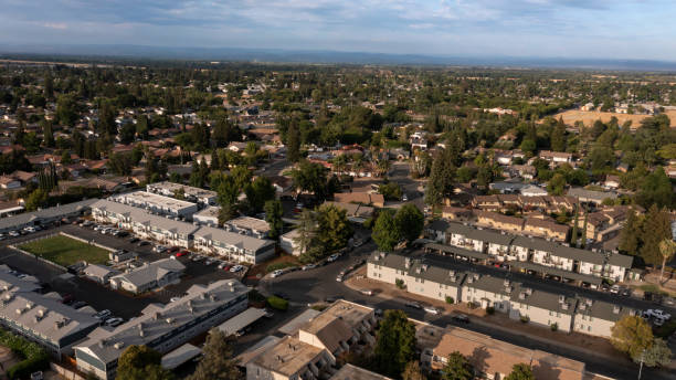 istock Yuba City, California 1351990221