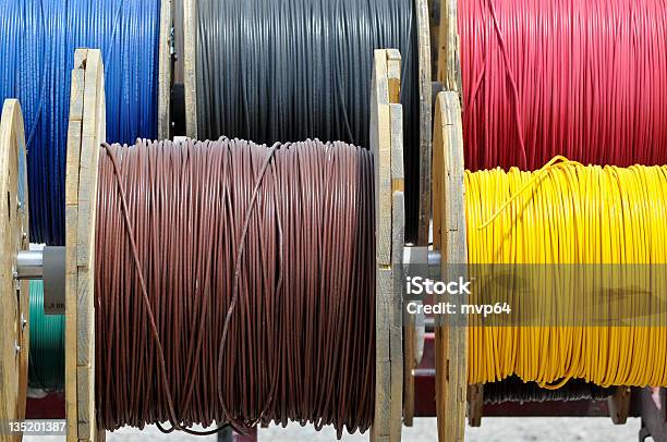Elektrische Überweisung Stockfoto und mehr Bilder von Kabel - Kabel, Spule, Farbbild