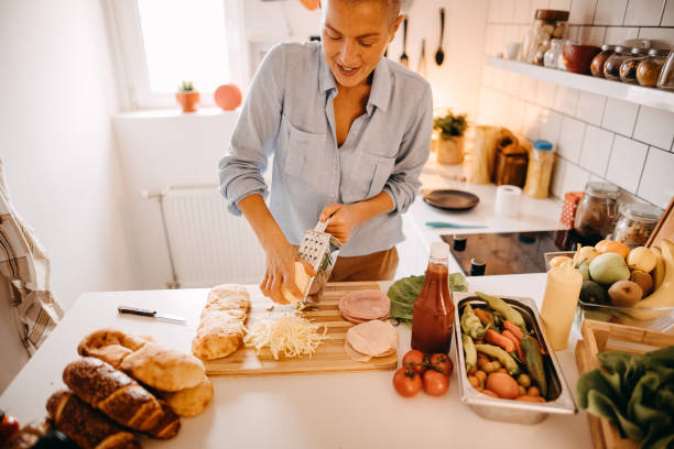 istock Making tasty and delicious breakfast 1352059431