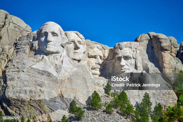 Mount Rushmore National Monument With Clear Blue Skies In South Dakota Stock Photo - Download Image Now