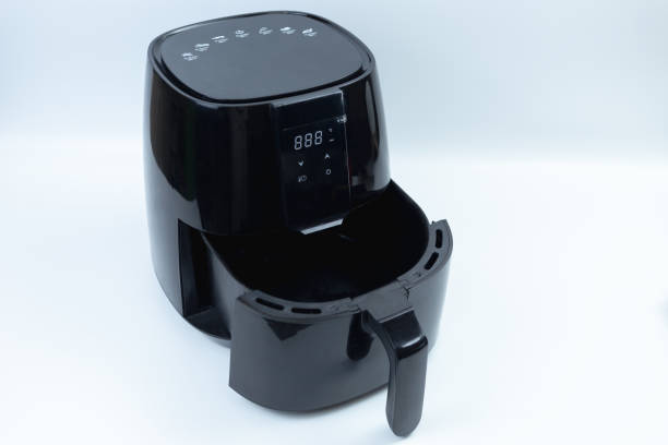 istock oil-free fryer 1352071921