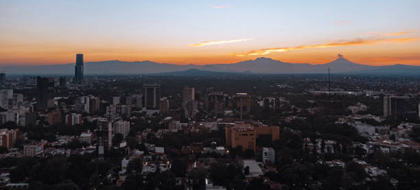istock Mexico City at dawn 1352077123