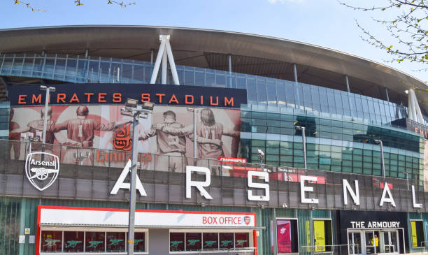 emirates stadium, arsenal football club, london - arsenal stok fotoğraflar ve resimler