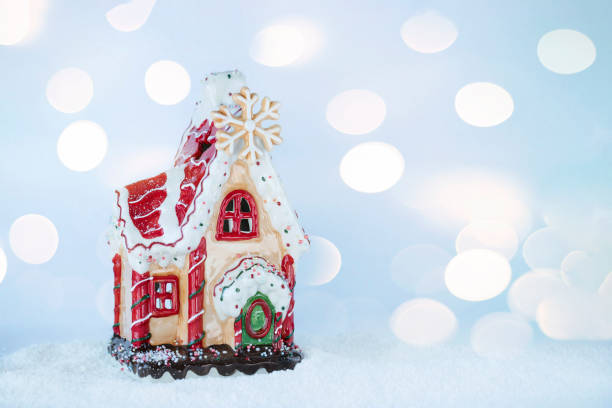 istock Gingerbread house christmas decoration 1352136319