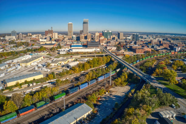 가을에 네브래스카 주 오마하 다운타운의 공중 전경 - omaha nebraska nebraska skyline building exterior 뉴스 사진 이미지