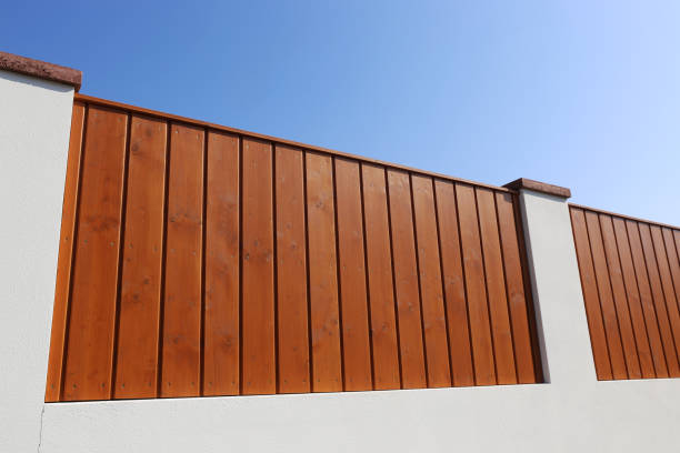 istock Nice new wooden fence 1352196512