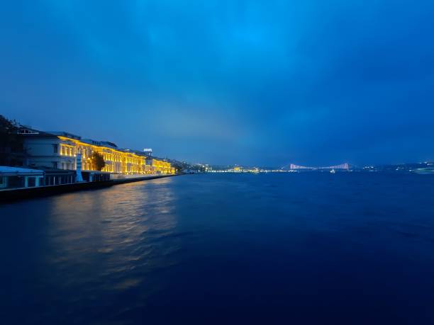 istock A view of Istanbul lights 1352206421