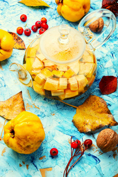 istock Autumn tea with quince 1352216242