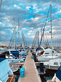 marina-yachten-pfad-ansicht.jpg?b=1&s=170x170&k=20&c=JoApkk4oiddXIB8nfEJA4lYiOgF0OvwMcrFaTY-sYVM=