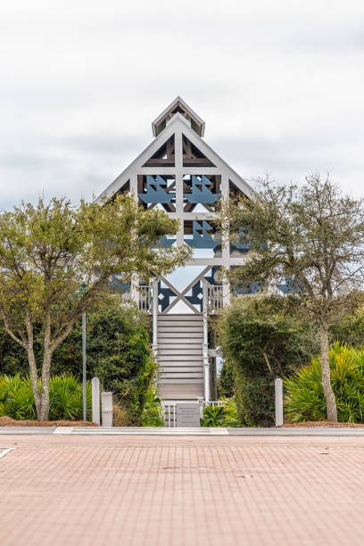 Modern geometric pavilion building new urbanism architecture by beach of Gulf of Mexico at Seaside, Florida Seaside, USA - January 10, 2021: Modern geometric pavilion building new urbanism architecture by beach of Gulf of Mexico at Seaside, Florida in winter new urbanism stock pictures, royalty-free photos & images