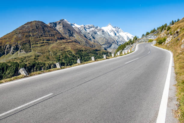 istock landscape at the grossglockner mountain 1352309639