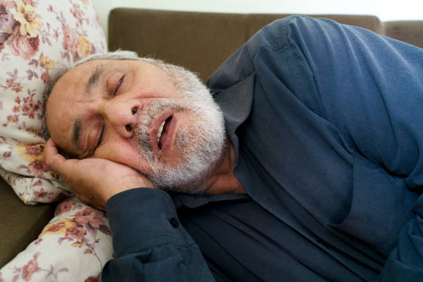 Making Up Sleep May Not Help | NIH News in Health | Cognitive impairment  |Nerve cells