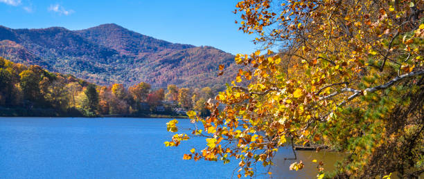 istock Lake Junaluska autumn scenery Blue Ridge Mountains.. 1352335427