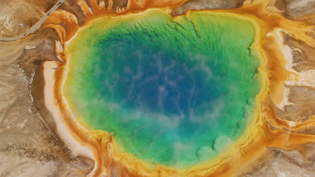 Grand Prismatic Spring in the Midway Geyser Basin, Yellowstone National Park