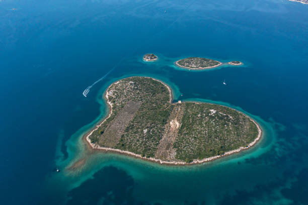 istock Heart Love Island, Croatia 1352401036