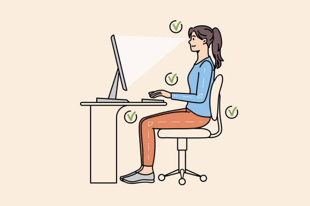 frau arbeitet am computer am tisch in der richtigen position - haltung stock-grafiken, -clipart, -cartoons und -symbole