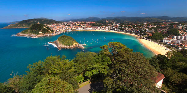 istock La Concha Bay, San Sebastian, Spain 1352450375