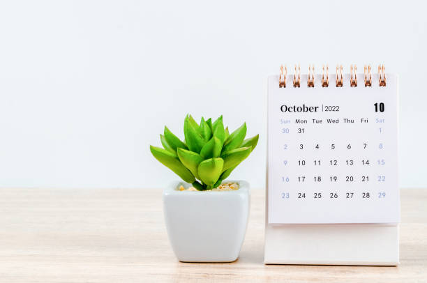 istock October 2022 desk calendar. 1352461456