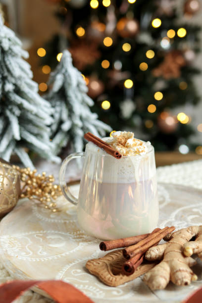 christmas hot cocoa white chocolate chai latte with cinnamon on festive table - hot chocolate hot drink heat drinking imagens e fotografias de stock