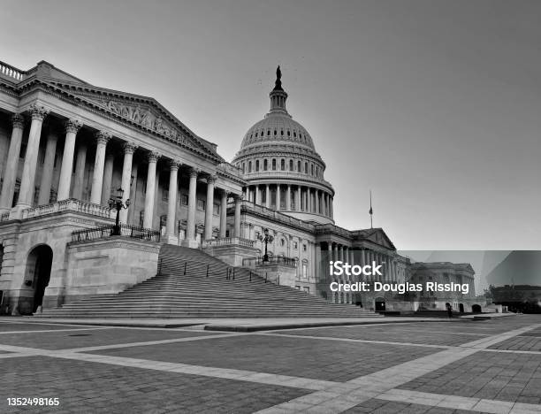 Capitol Building Vaccine Mandate Stock Photo - Download Image Now - Washington DC, American Flag, Mandate