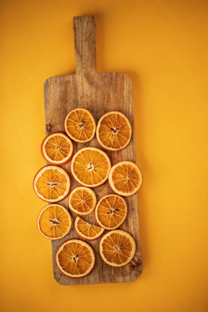naranjas secas. foto de archivo - citrus fruit mandarin orange orange large group of objects fotografías e imágenes de stock